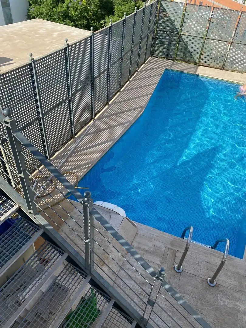 Piscina de Piso de alquiler en Sevilla con Aire acondicionado, Calefacción y Amueblado