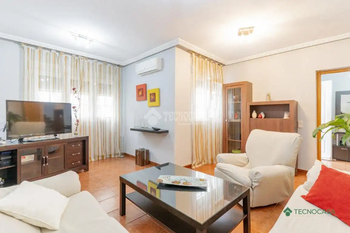 Casa aparellada en venda a Las Cabañuelas, imagen 5