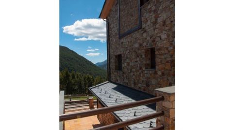 Foto 5 de Casa adosada en venta en Soldeu - Incles, Canillo
