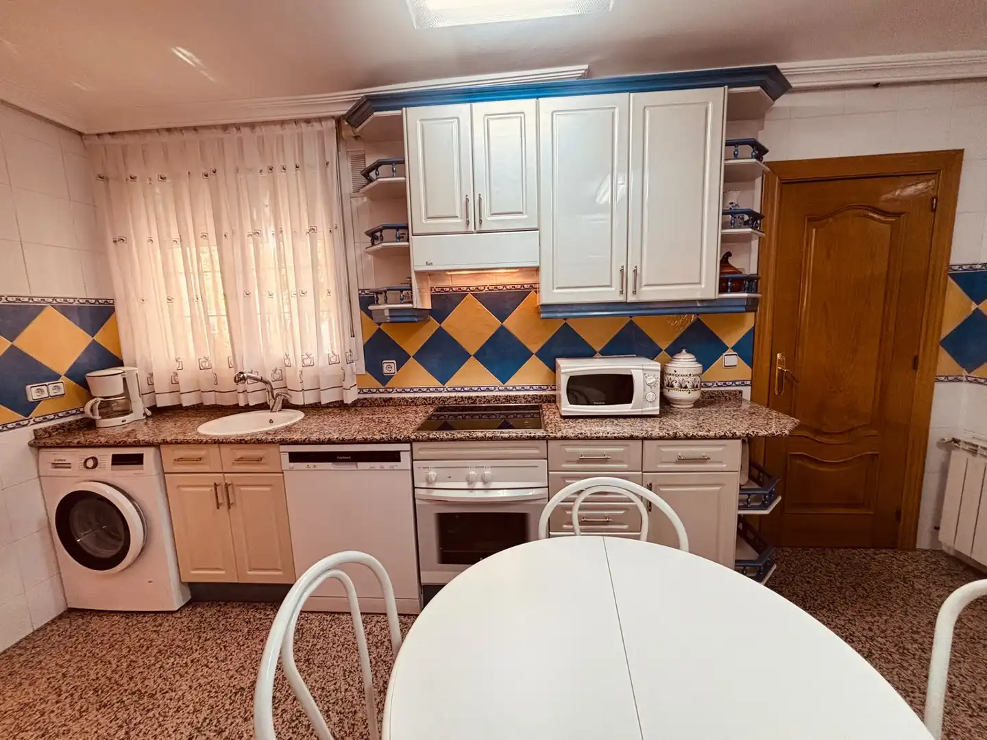 Casa bifamiliare con piscina in vendita a Sector 3, imagen 14