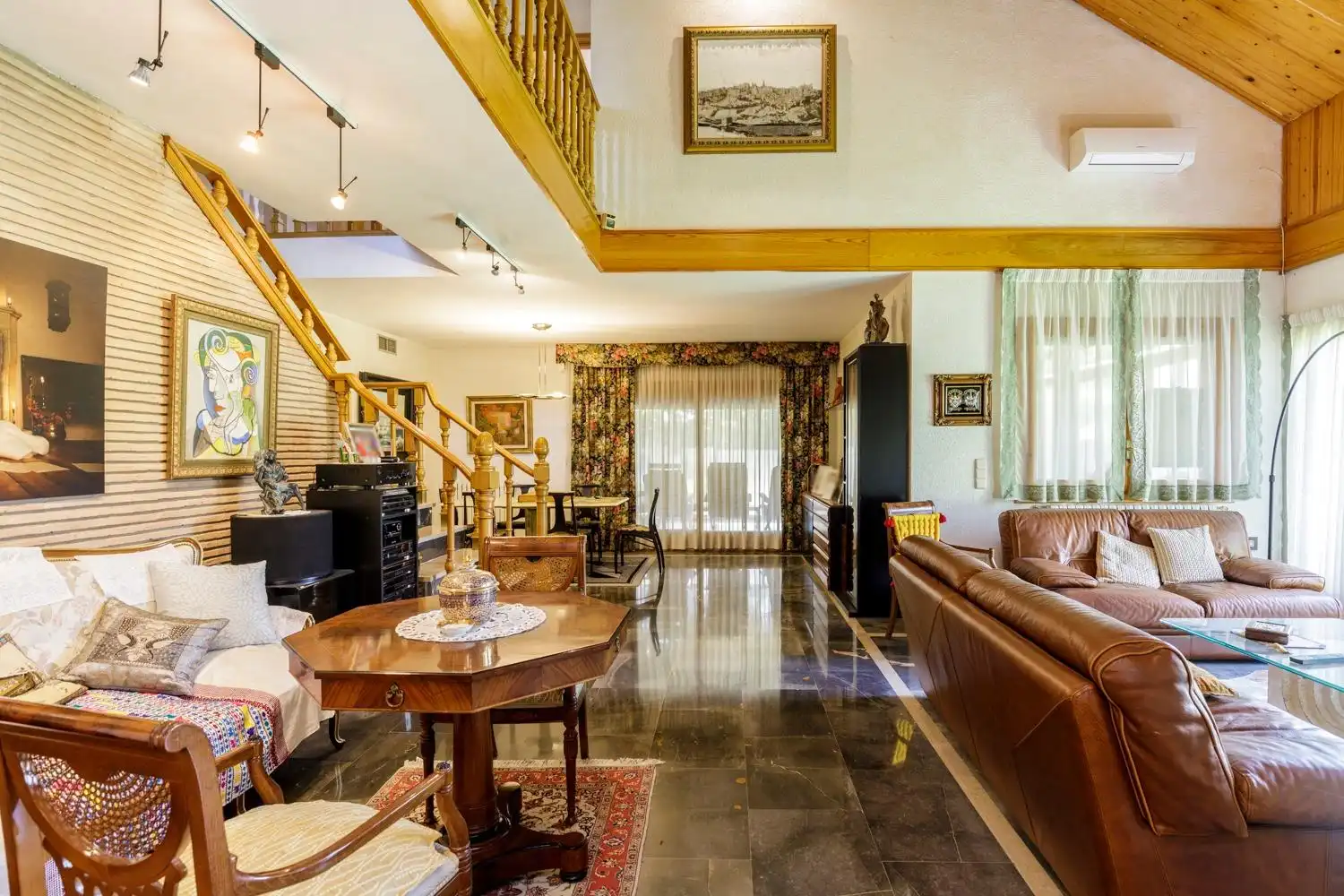 Living room of Houses for sale in Zaragoza  with Air Conditioner, Heating and Private garden