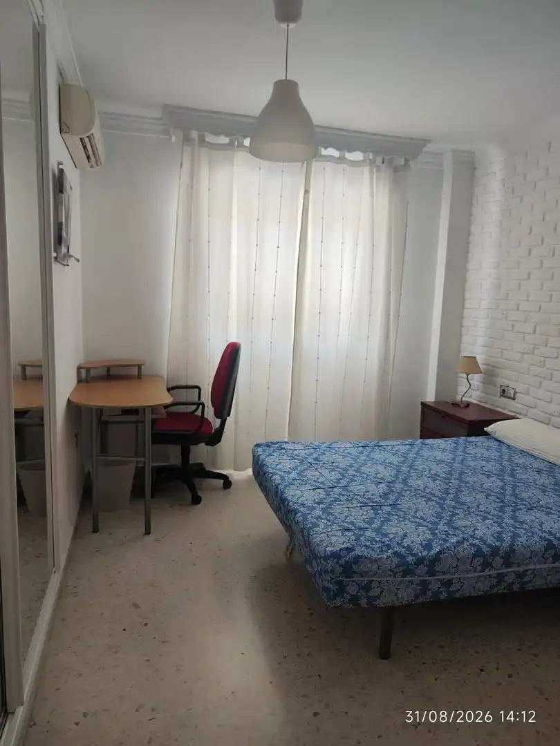 Habitación de Piso de alquiler en Málaga con Aire acondicionado, Terraza y Amueblado