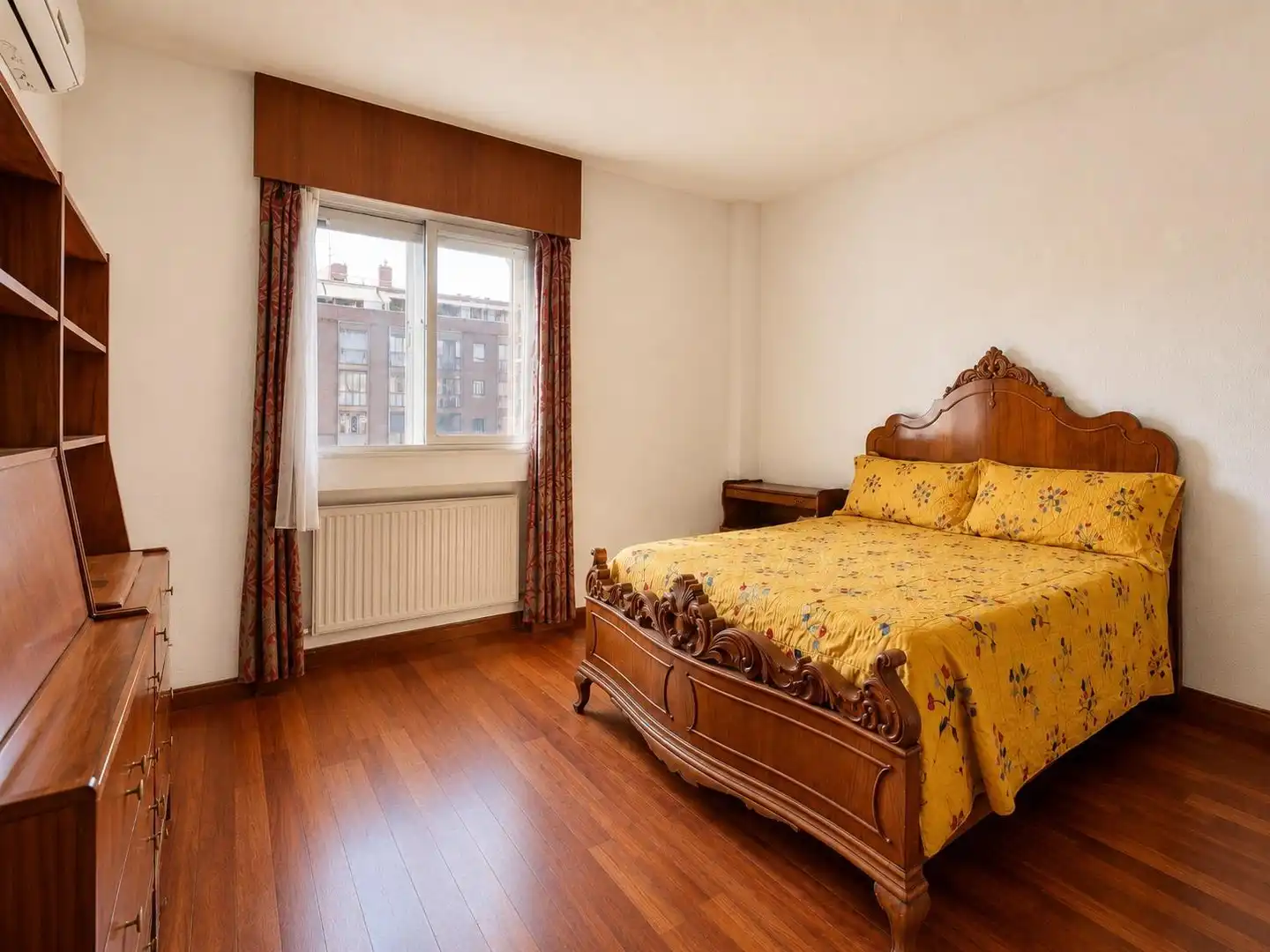 Bedroom of Flat for sale in Madrid  with Air Conditioner, Heating and Terrace
