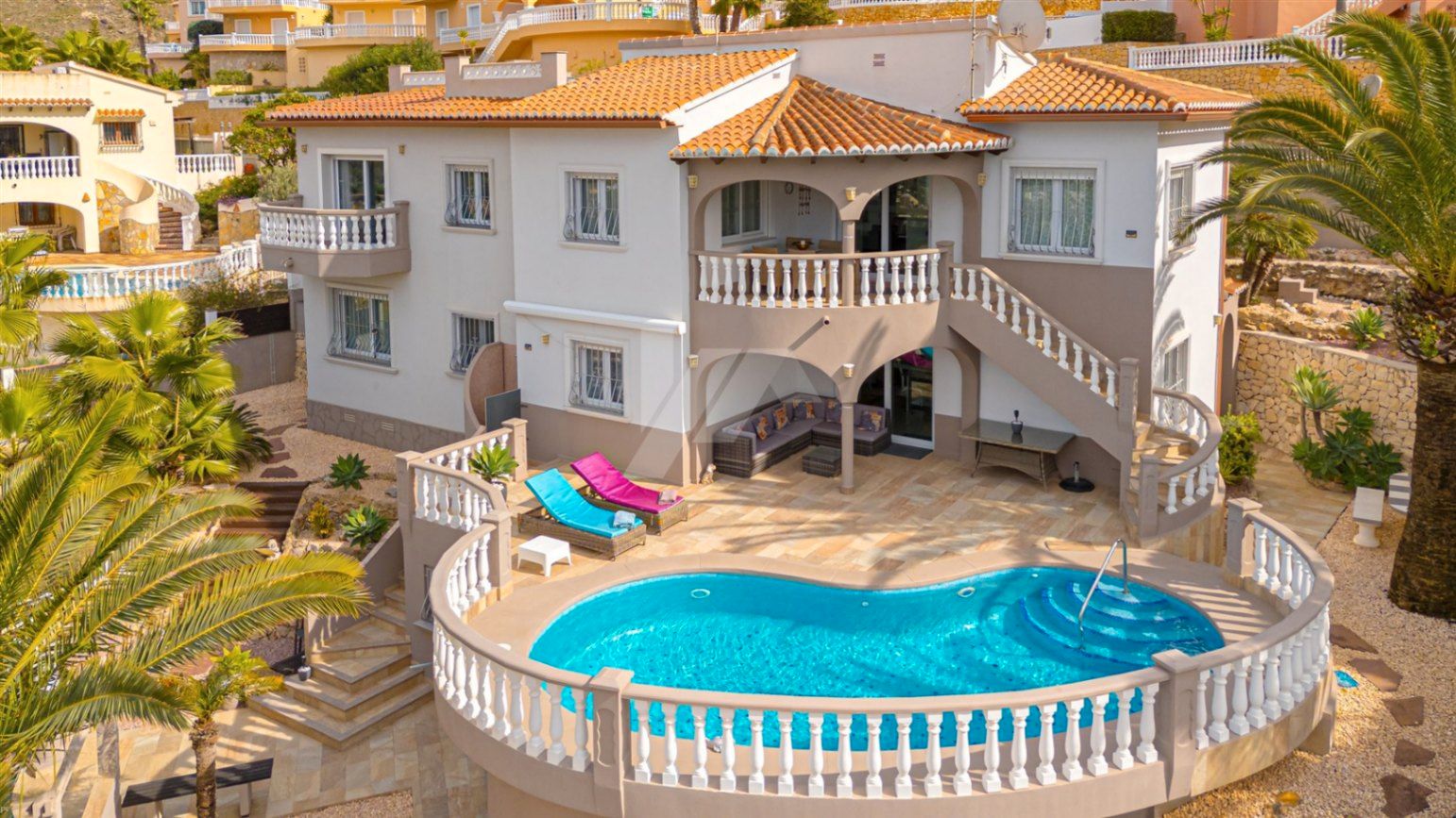 Vista exterior de Casa o xalet en venda en Benitachell / El Poble Nou de Benitatxell amb Aire condicionat, Calefacció i Jardí privat
