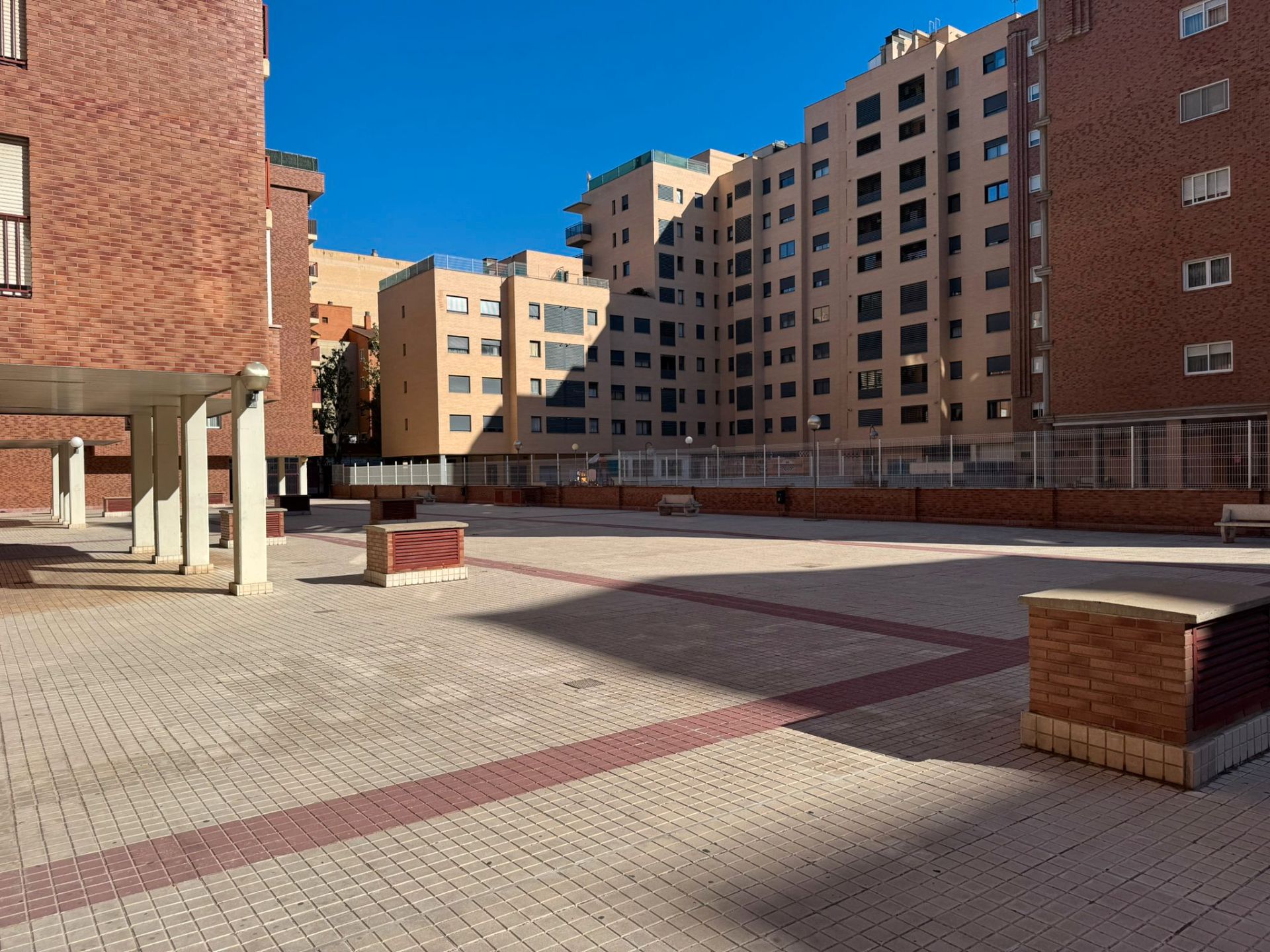 Vista exterior de Pis en venda en  Zaragoza Capital amb Calefacció, Parquet i Traster