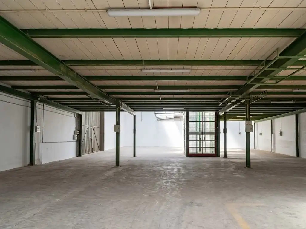 Fabrikhallen zur Miete in Polígono Roces Industrial, Porceyo