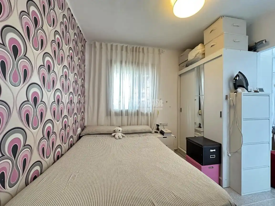 Habitación de Piso en venta en L'Hospitalet de Llobregat con Aire acondicionado, Terraza y Amueblado