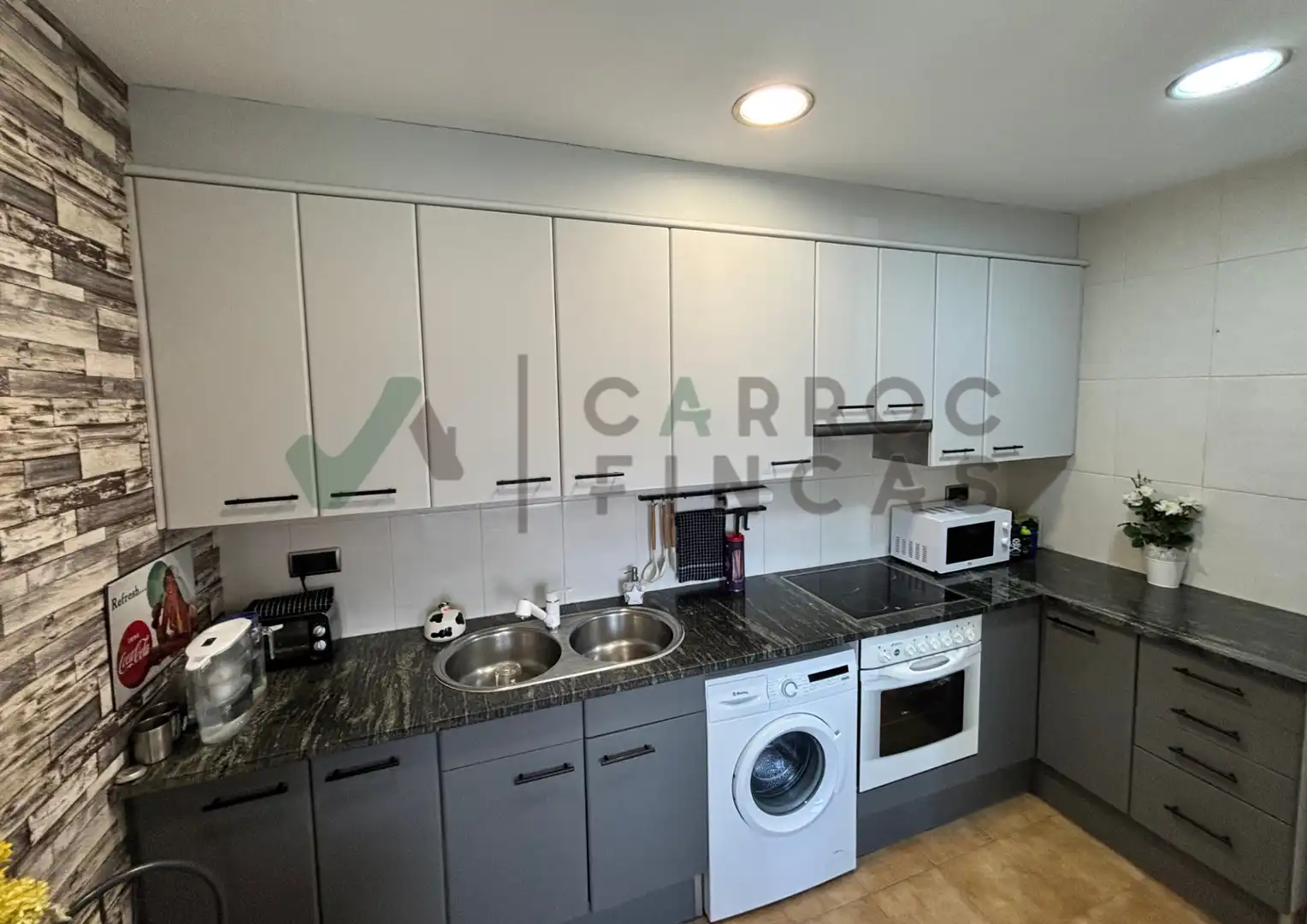 Cocina de Piso en venta en Sant Joan de les Abadesses con Calefacción, Amueblado y Horno