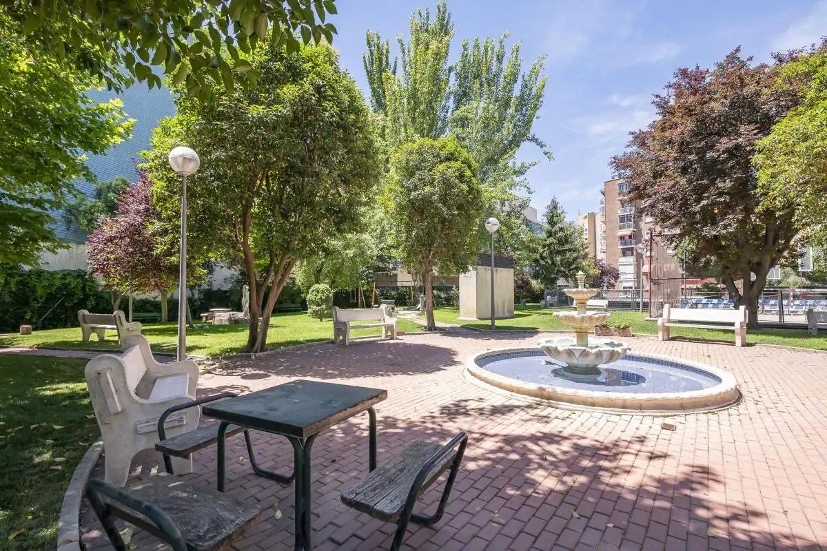 Terraza de Piso en venta en Madrid con Calefacción, Jardín privado y Terraza