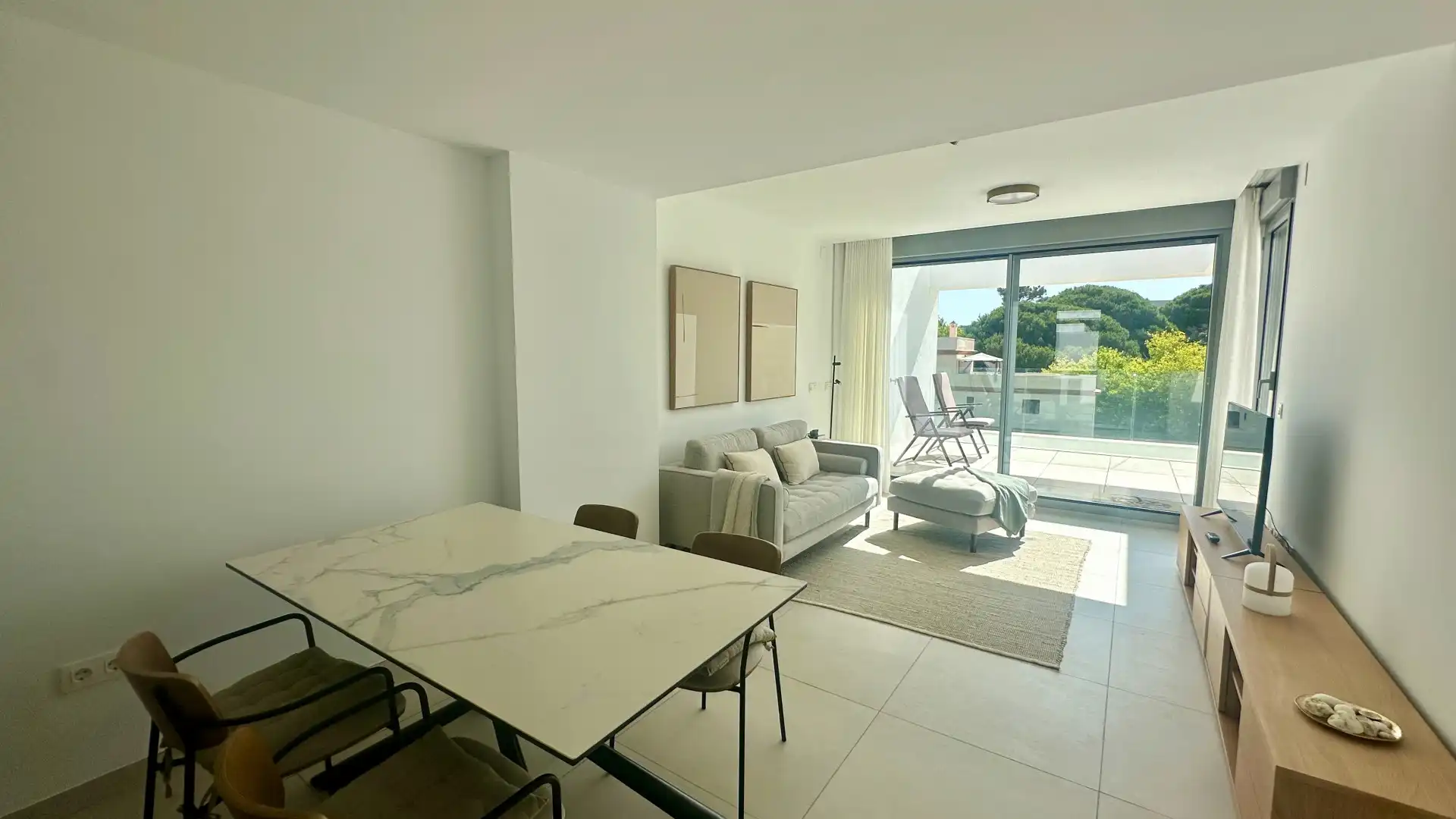 Living room of Attic for rent in Marbella  with Air Conditioner, Terrace and Storage room