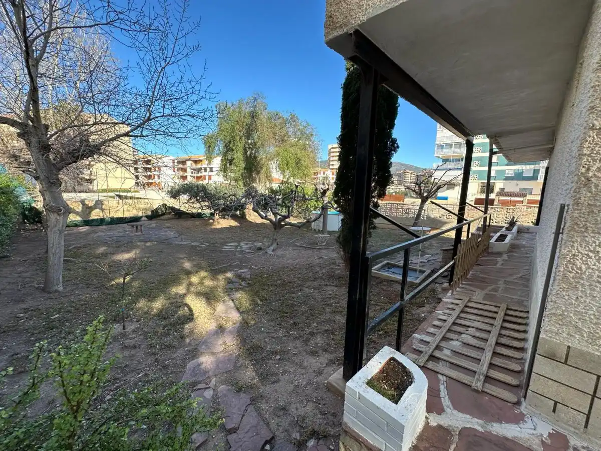 Vista exterior de Casa o chalet en venta en Benicasim / Benicàssim con Aire acondicionado, Calefacción y Terraza
