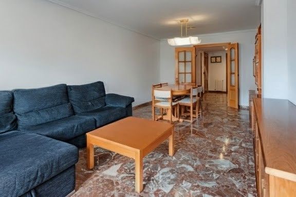Sala d'estar de Apartament de lloguer en  Valencia Capital amb Calefacció