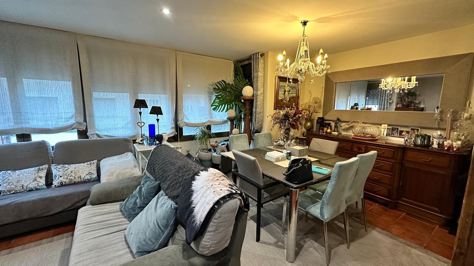 Casa adosada en venda a Guillem Botet, Pardinyes