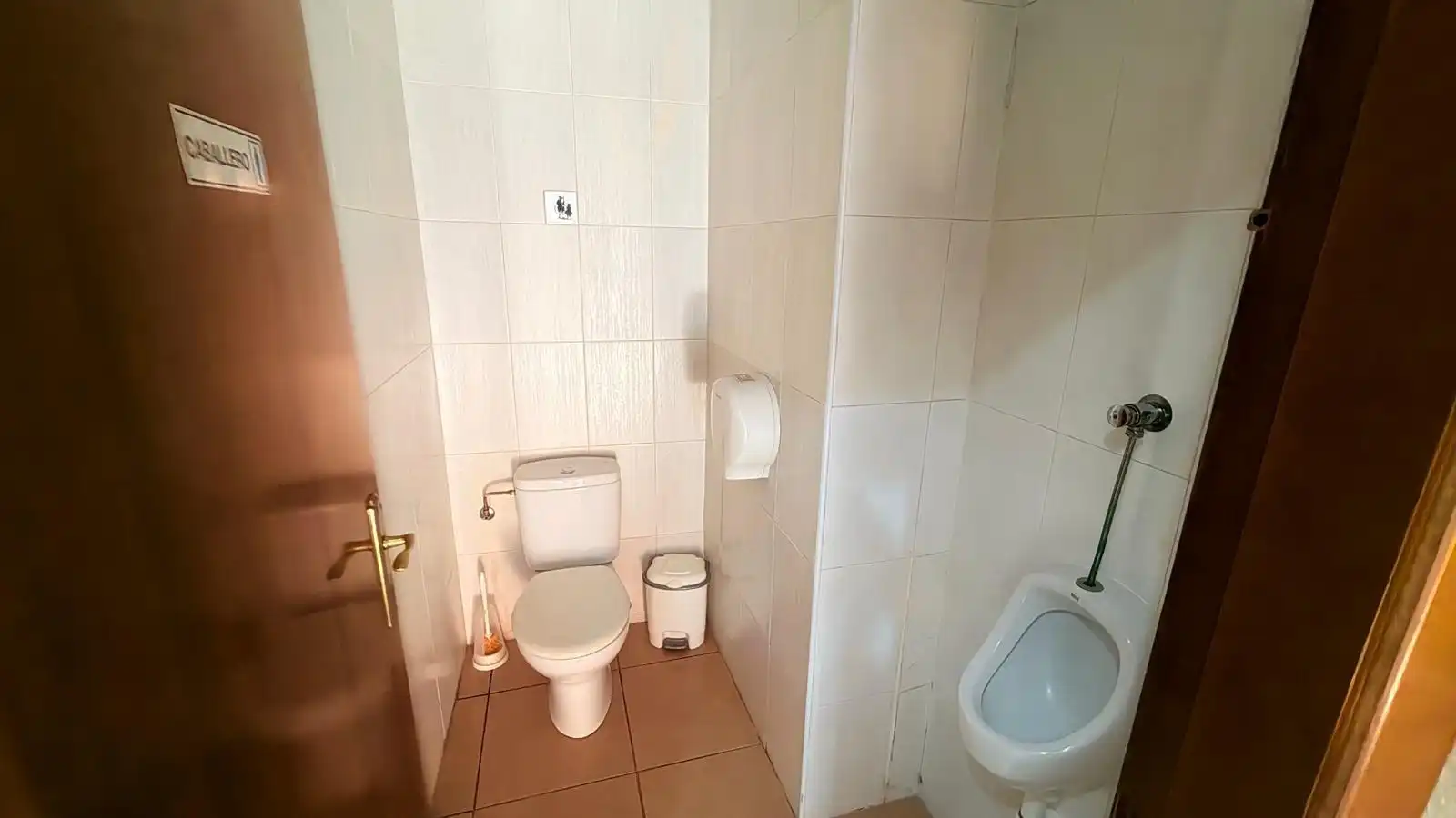 Local comercial en venta en Calle Calle Niceto Cuenca 62, imagen 10