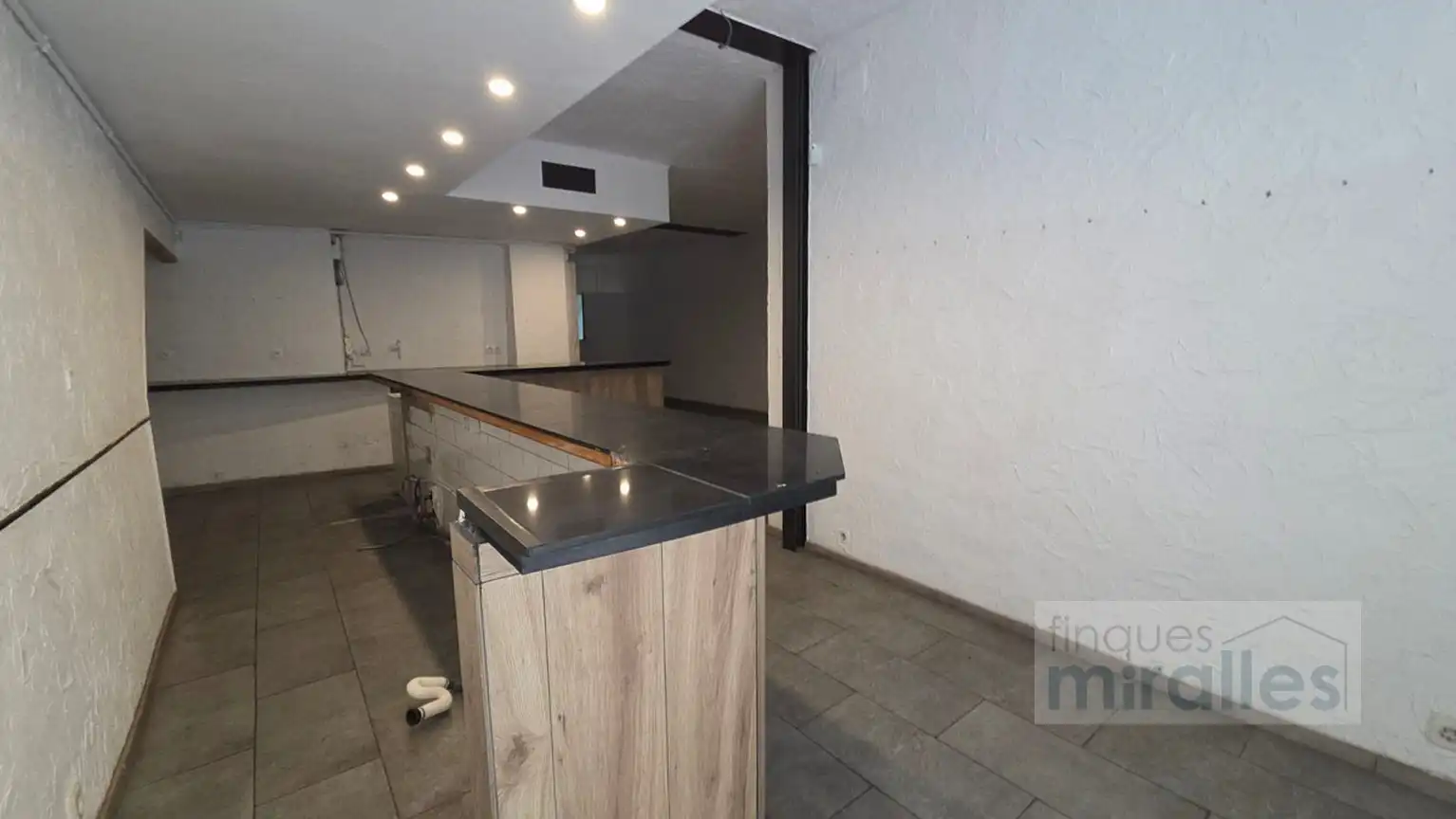 Gewerbefläche zum Verkauf in Carrer Àngel Guimerà 13, imagen 2