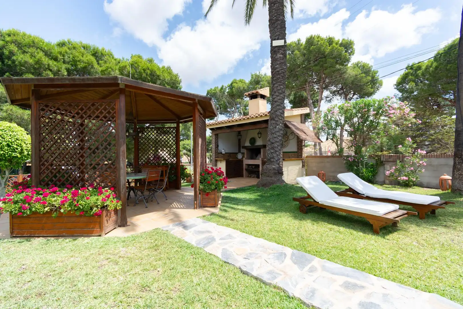Jardí de Casa o xalet en venda en Cartagena amb Aire condicionat, Calefacció i Jardí privat