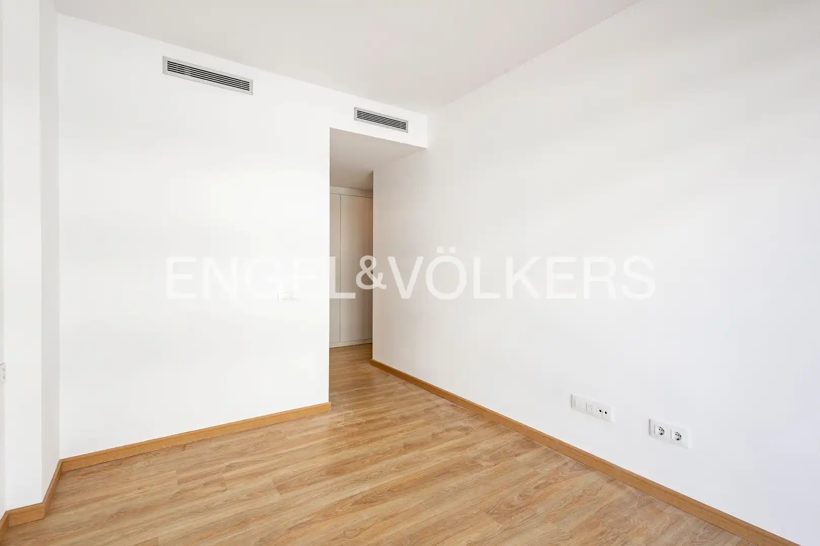 Piso en venta en Sant Just Desvern con Aire acondicionado, Calefacción y Jardín privado
