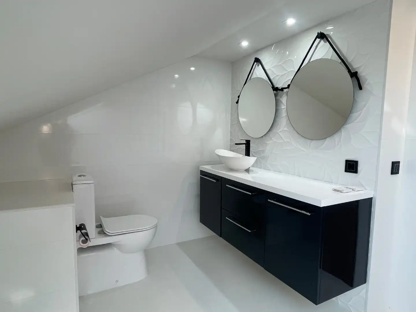 Bathroom of Detached homes for sale in Tanos
