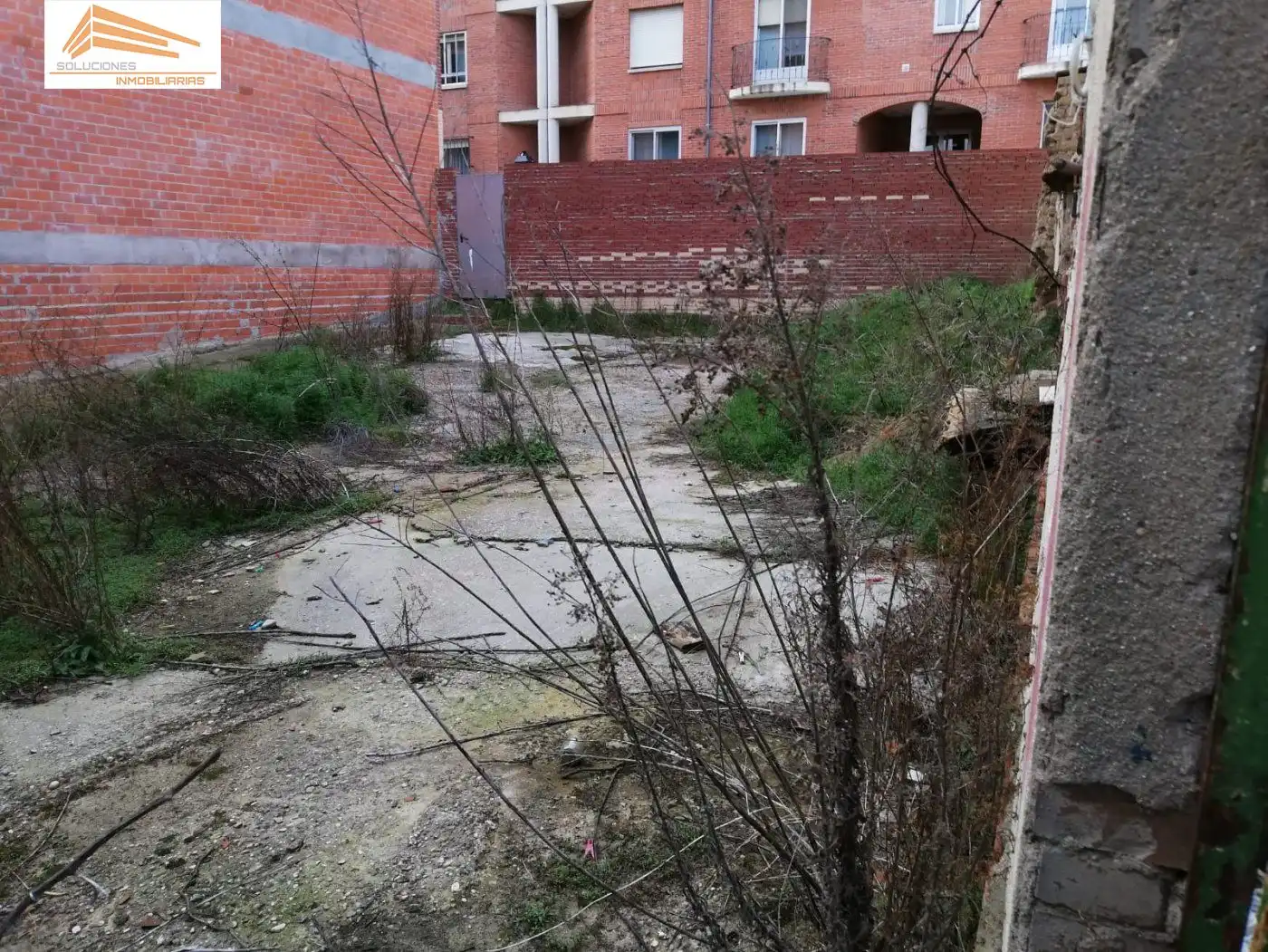 Residential zum Verkauf in Arroyo de la Encomienda