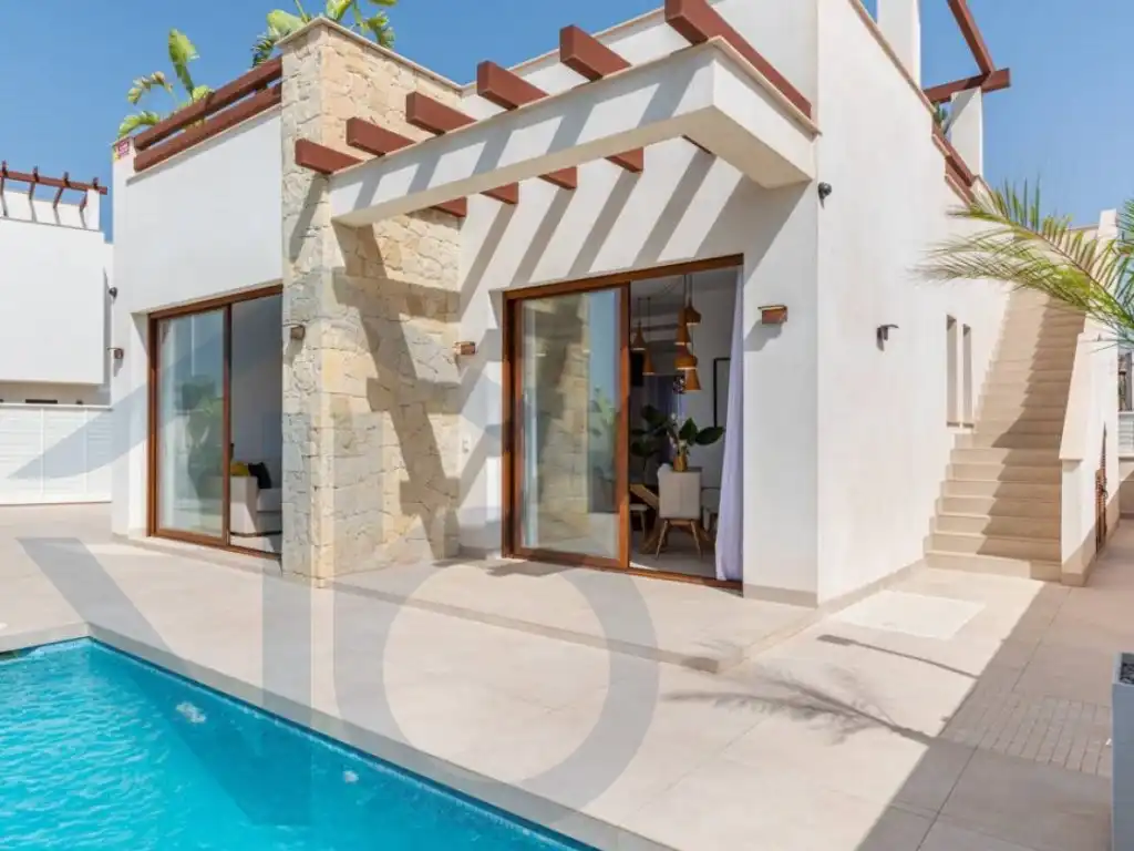 House for sale in Avda Ciudad de Barcelona