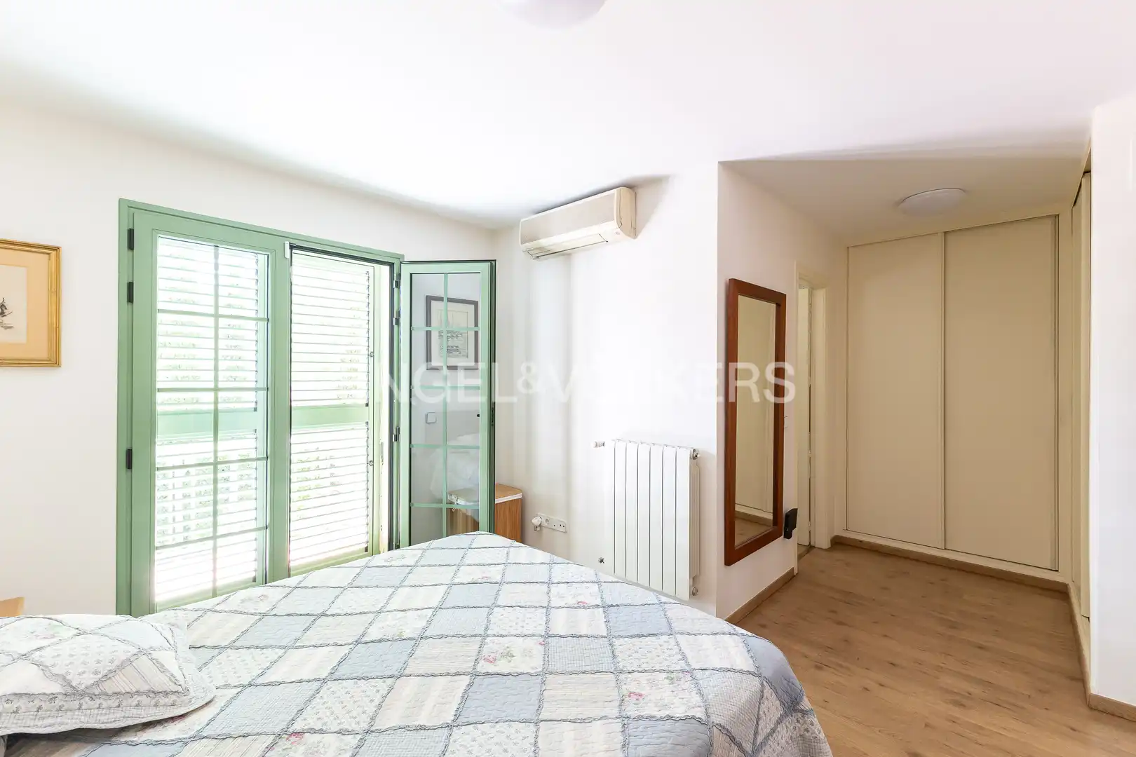 Bedroom of Detached homes for sale in Madrid  with Air Conditioner, Heating and Private garden