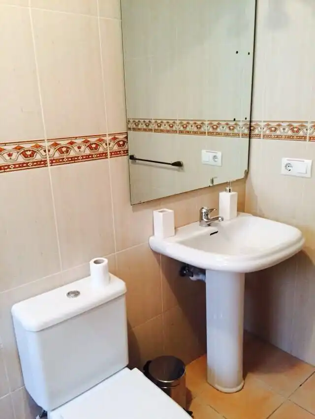 Bathroom of Flat for rent in La Línea de la Concepción  with Furnished