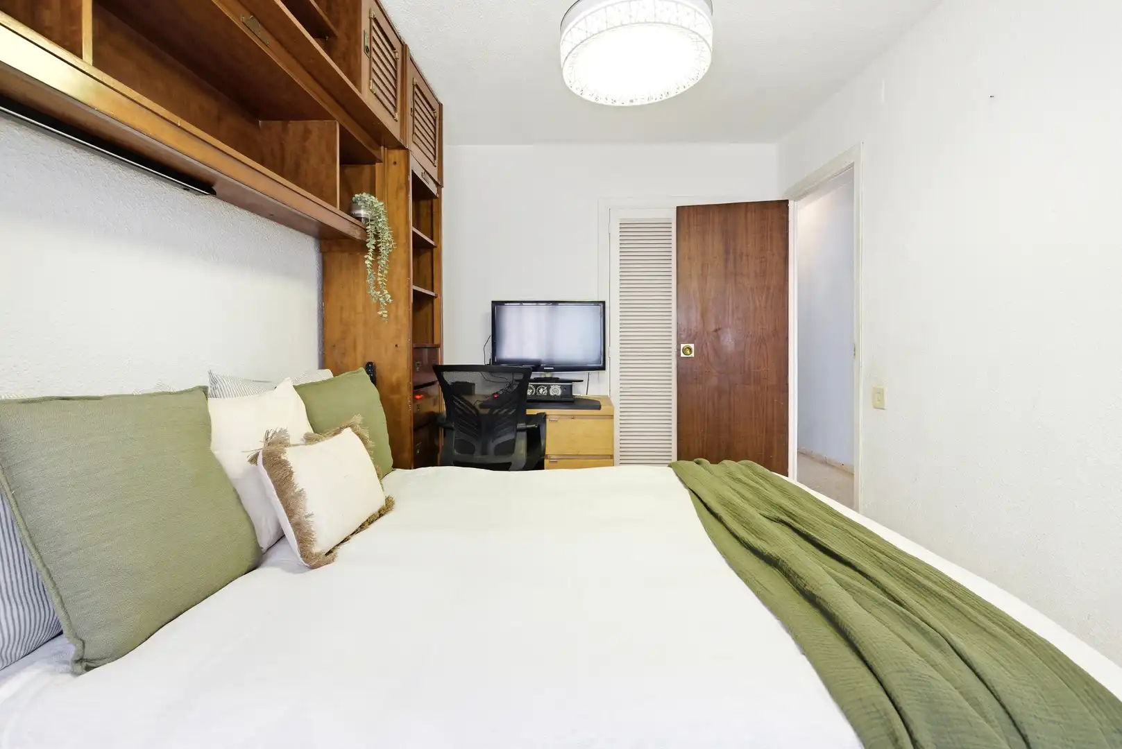 Habitación de Piso en venta en Serra con Aire acondicionado, Trastero y Horno