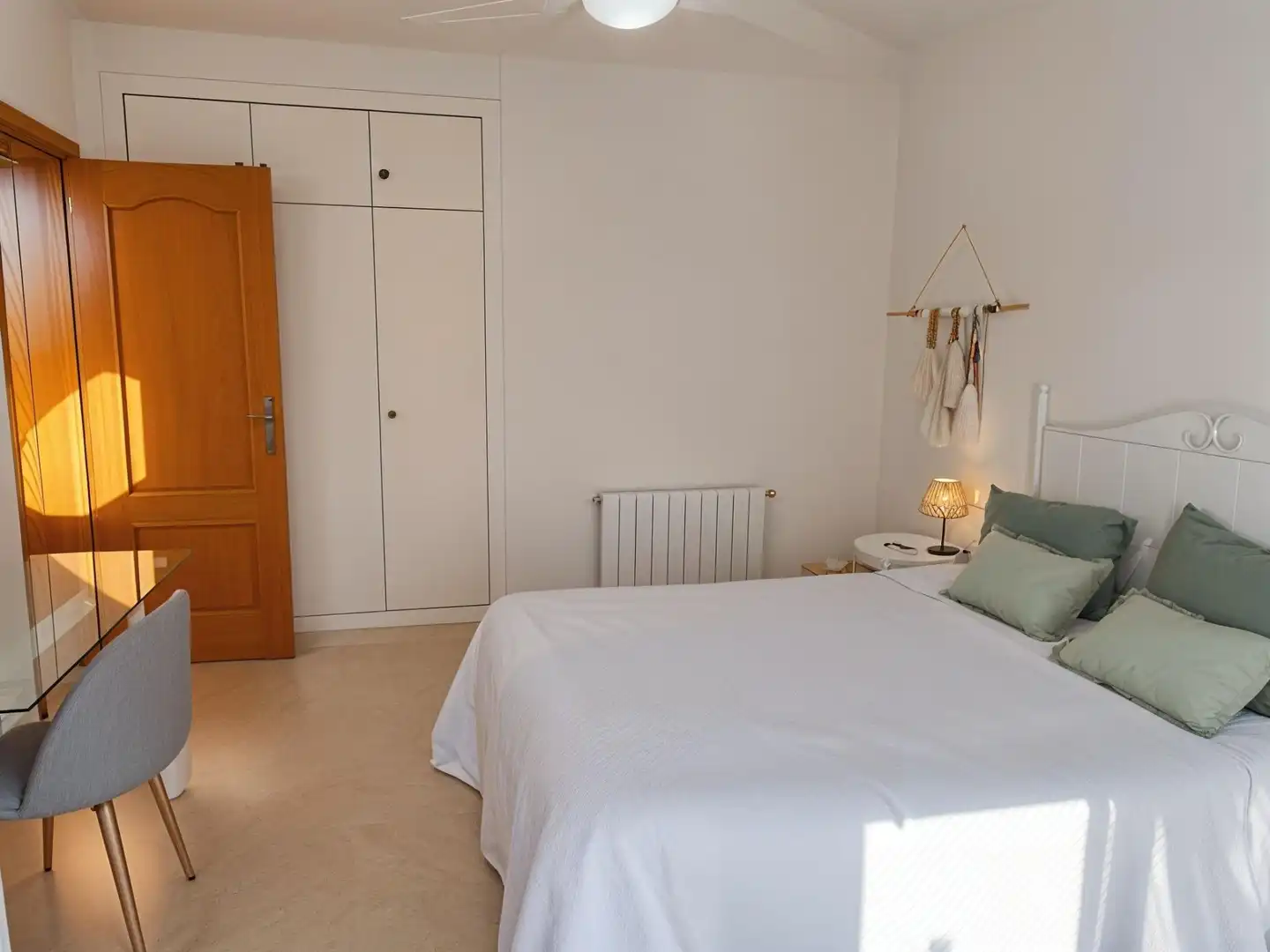Bedroom of Houses for sale in Oliva  with Air Conditioner, Heating and Private garden