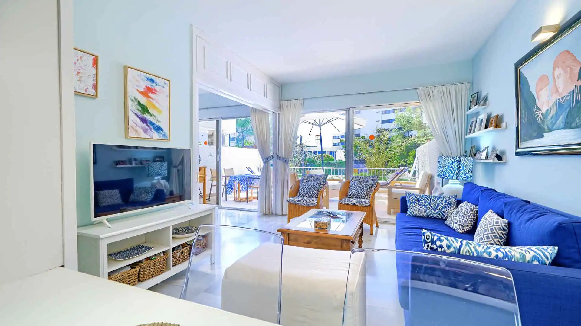 Sala de estar de Apartamento en venta en Marbella con Aire acondicionado, Terraza y Piscina