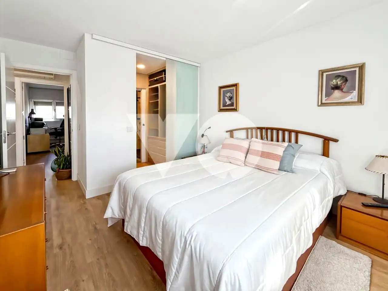 Schlafzimmer von Wohnung zum Verkauf in Usera