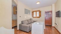 Living room of Flat for sale in  Granada Capital