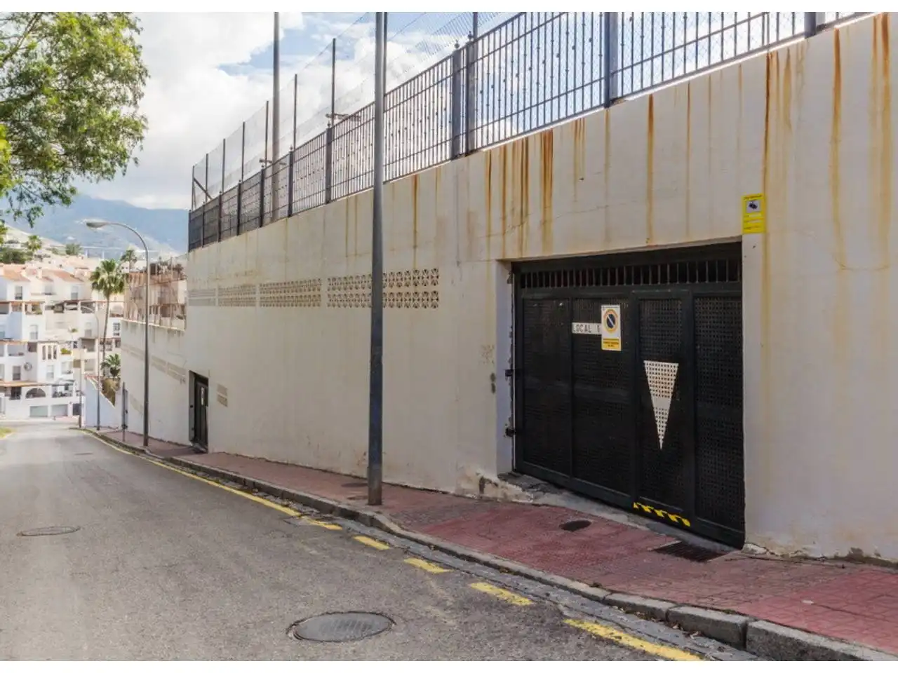 Vista exterior de Apartament en venda en Almuñécar amb Terrassa, Moblat i Alarma