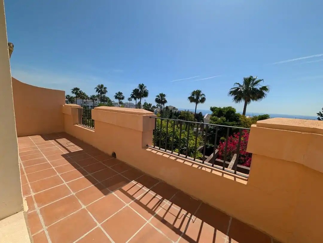Terraza de Casa o chalet en venta en La Alcaidesa con Aire acondicionado, Calefacción y Jardín privado