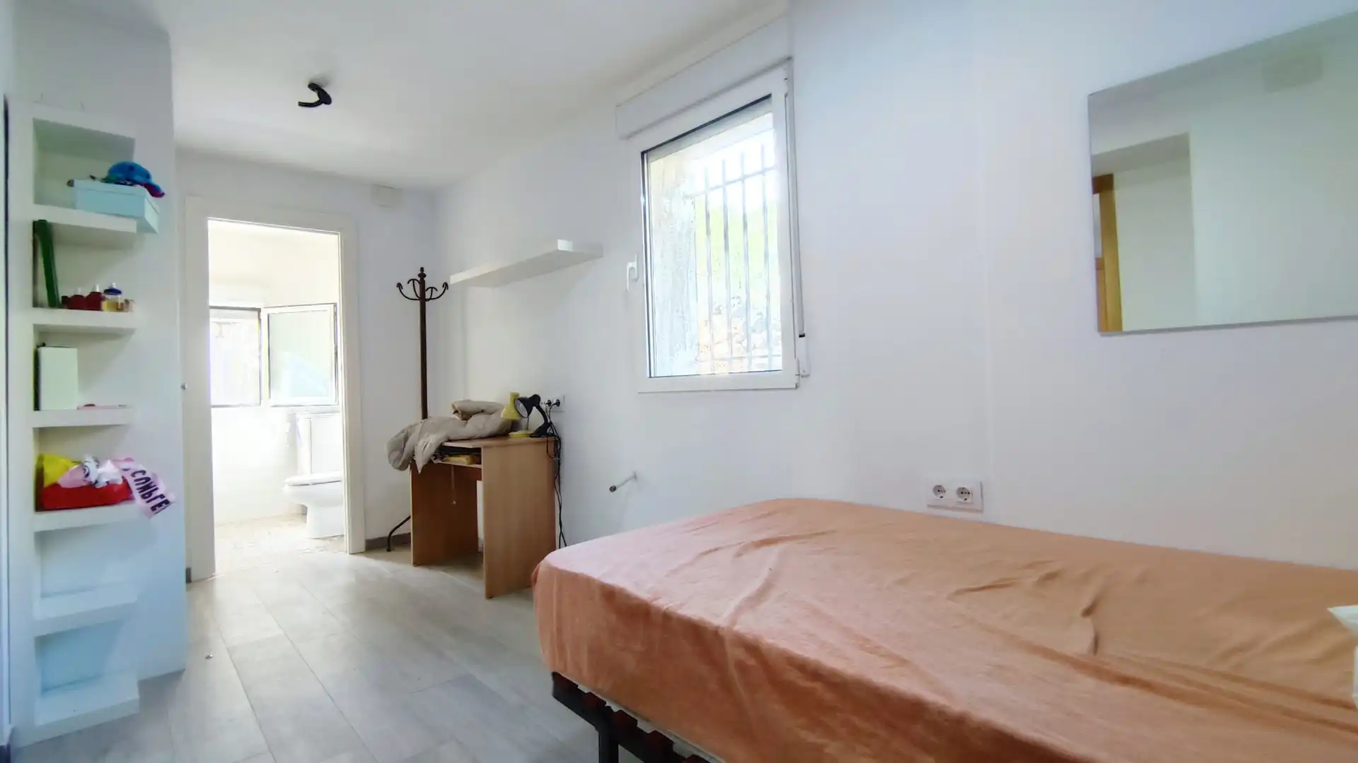 Dormitori de Casa adosada en venda en Alcoy / Alcoi amb Aire condicionat, Jardí privat i Traster