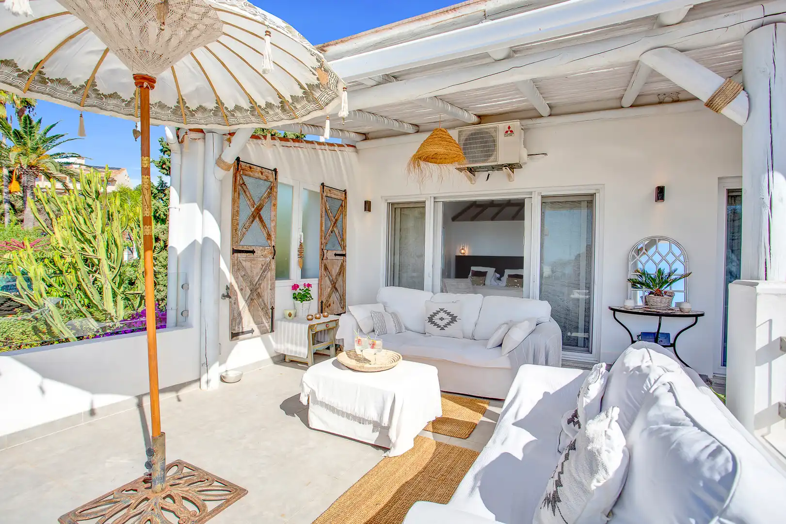 Terrassa de Casa o xalet de lloguer en Marbella amb Aire condicionat, Calefacció i Jardí privat