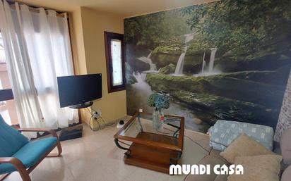 Sala d'estar de Apartament en venda en Boiro amb Balcó