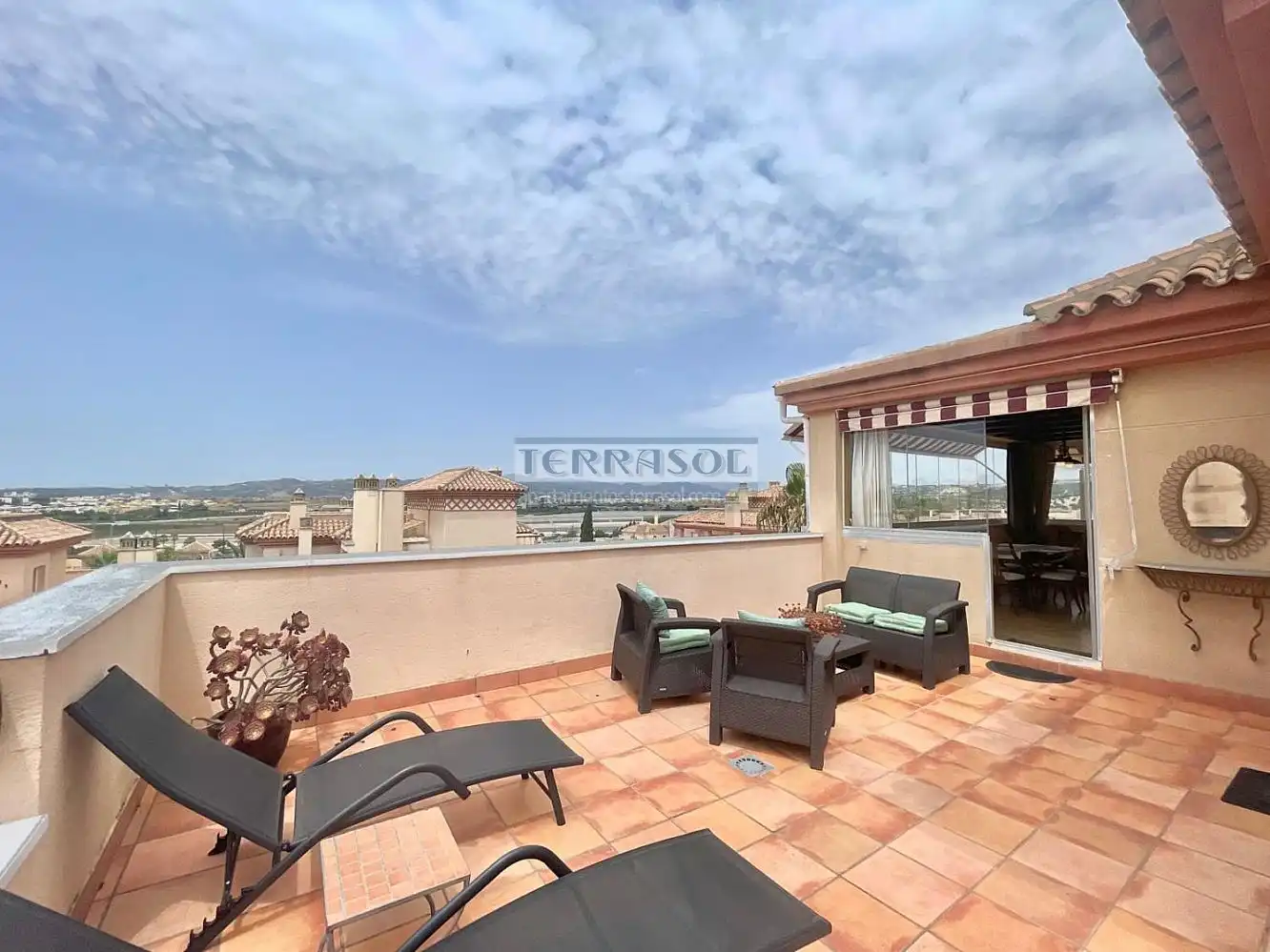 Terraza de Ático en venta en Vélez-Málaga con Aire acondicionado, Calefacción y Jardín privado