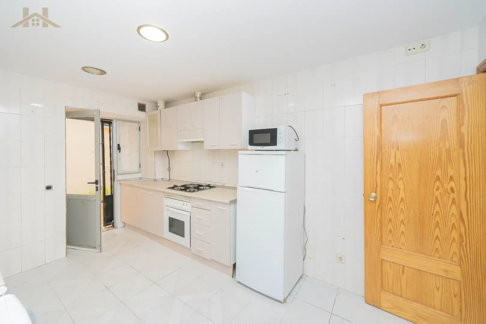 Cocina de Piso en venta en San Lorenzo de El Escorial con Calefacción