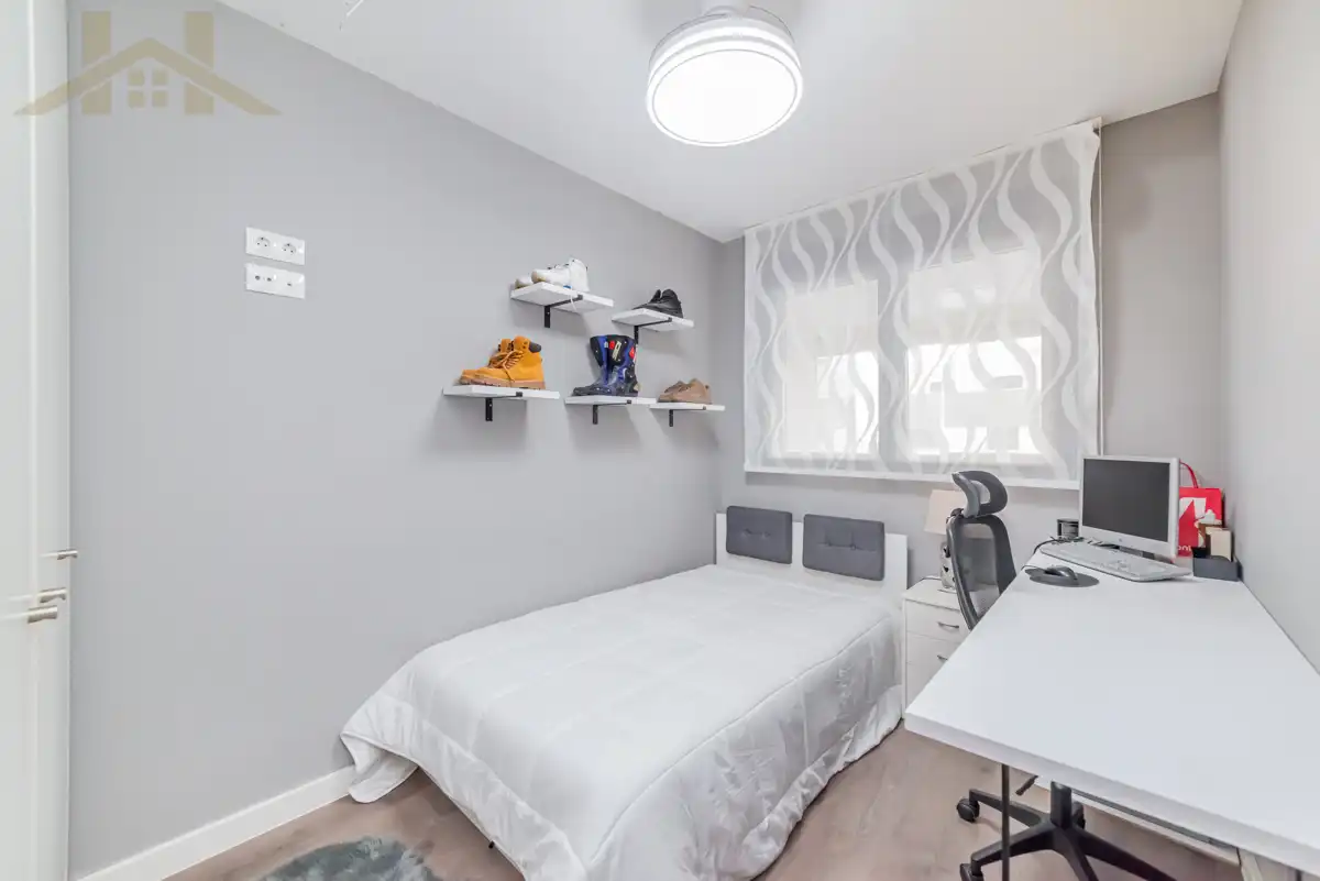Habitación de Dúplex en venta en Valdemoro con Aire acondicionado, Calefacción y Terraza