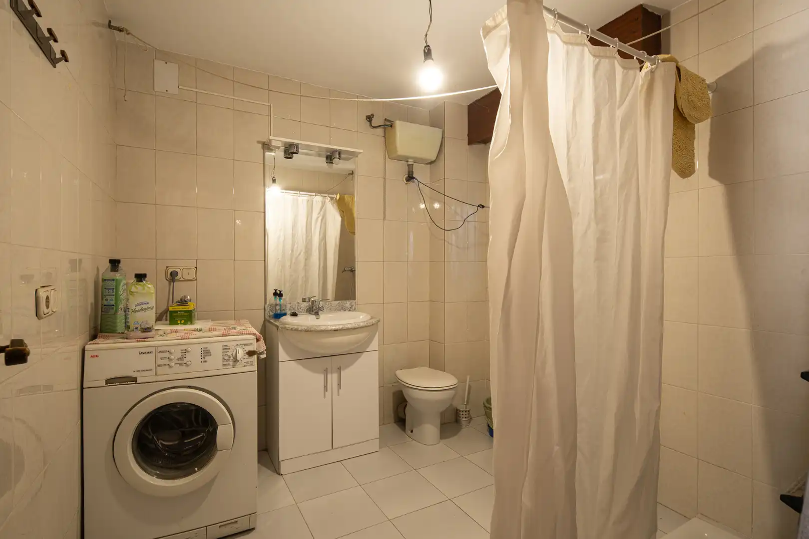 Badezimmer von Einfamilien-Reihenhaus zum Verkauf in Granada mit Klimaanlage, Privatgarten und Terrasse