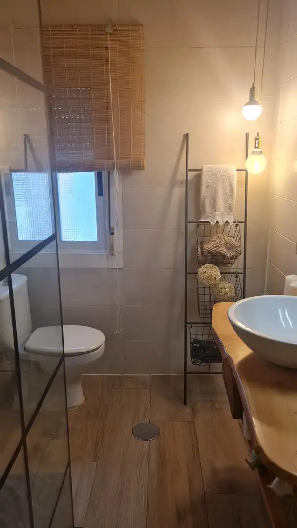 Badezimmer von Maisonette zum Verkauf in Talavera de la Reina mit Klimaanlage, Heizung und Parkett