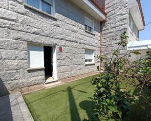 Exterior view of Single-family semi-detached for sale in Vilagarcía de Arousa  with Heating, Private garden and Terrace