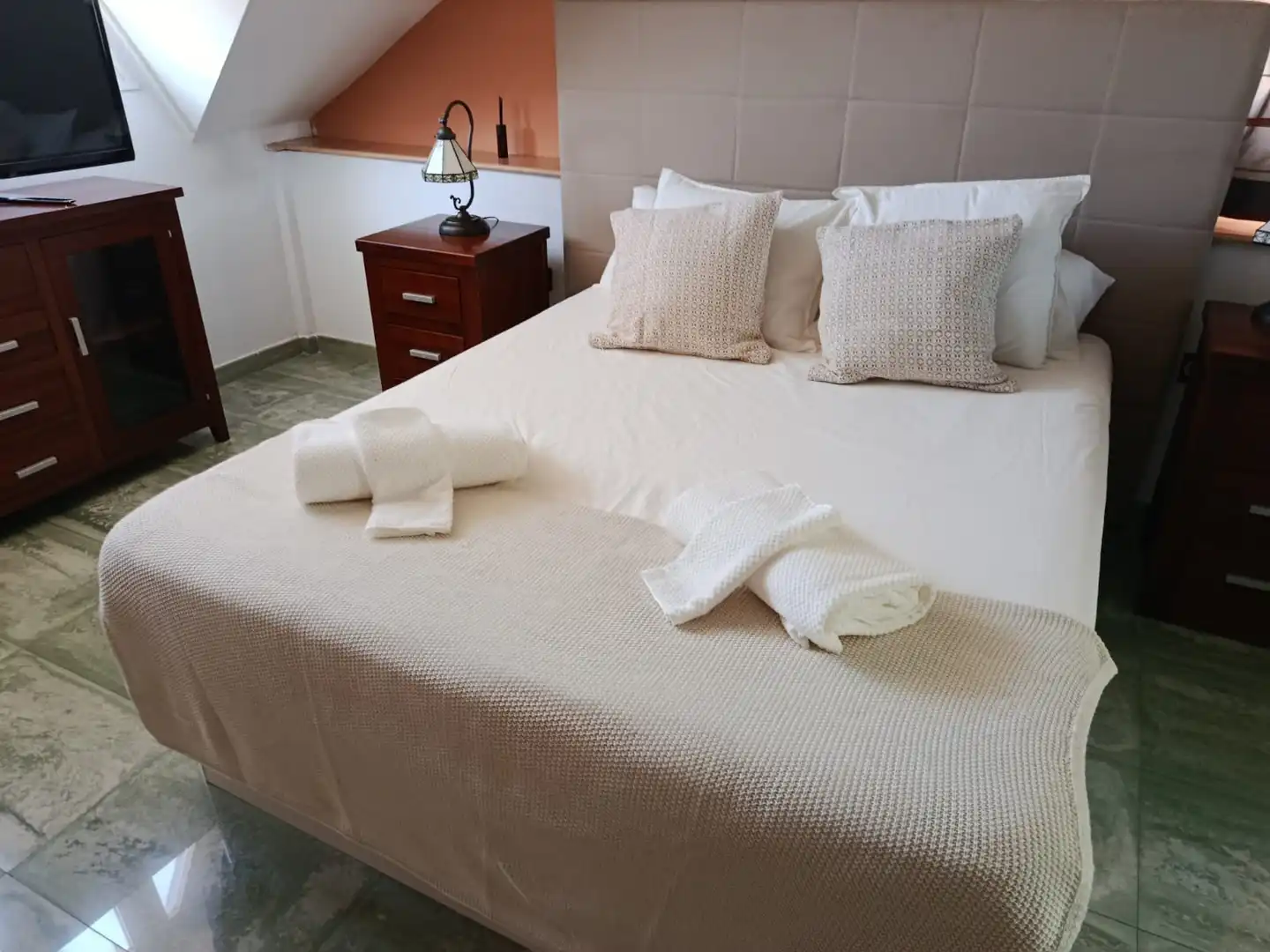 Habitación de Casa adosada de alquiler en Benalmádena con Aire acondicionado, Terraza y Trastero