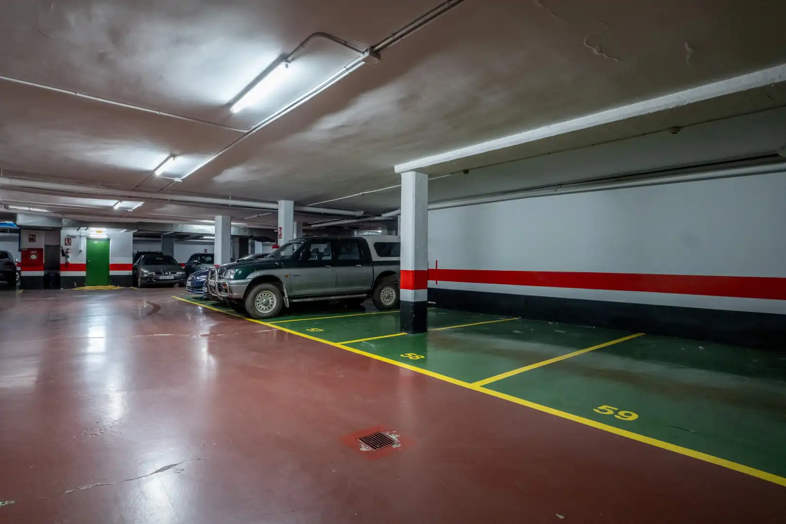 Parking de Piso en venta en Zaragoza con Calefacción, Parquet y Terraza