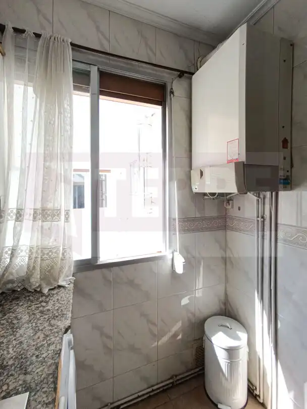 Baño de Piso en venta en Pasaia con Calefacción, Trastero y Balcón
