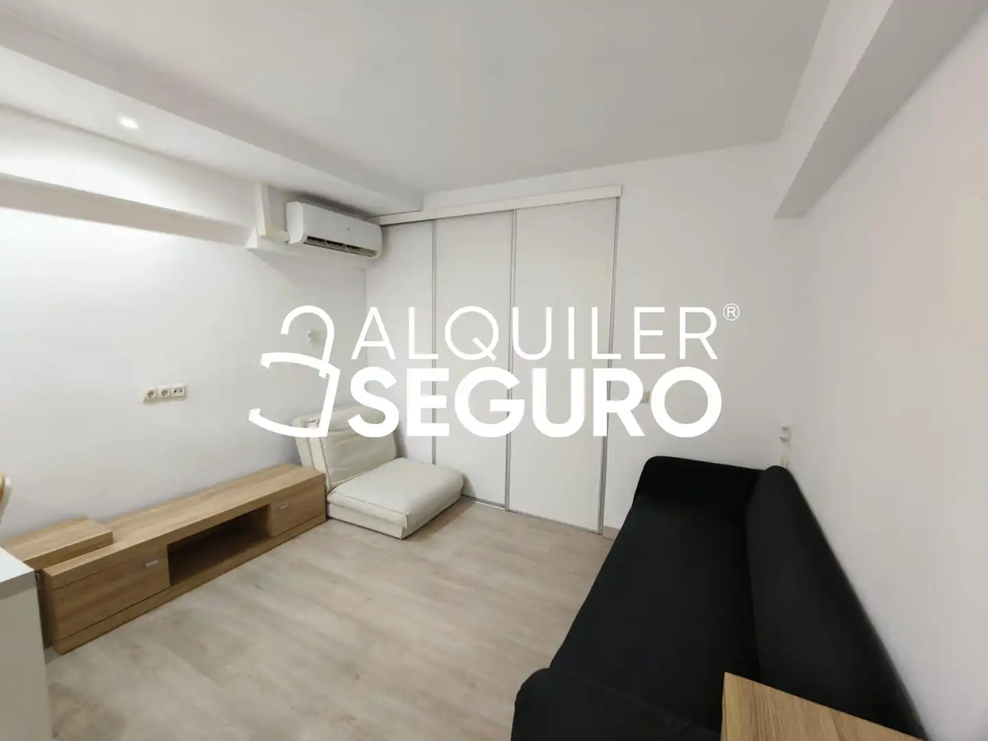 Bedroom of Study for rent in  Palma de Mallorca  with Furnished