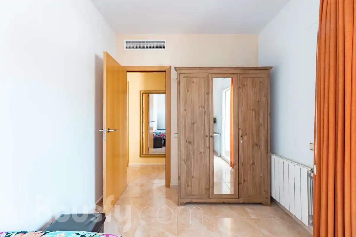 Habitación de Casa o chalet en venta en Calafell con Aire acondicionado, Calefacción y Jardín privado