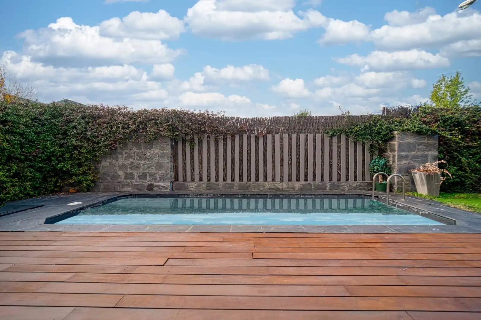 Piscina de Planta baja de alquiler en Majadahonda con Aire acondicionado, Calefacción y Jardín privado
