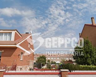 Vista exterior de Residencial en venda en Azuqueca de Henares