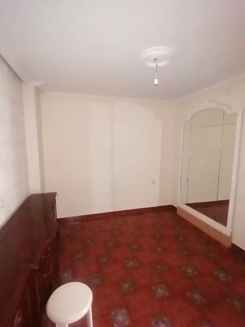 Wohnung zur Miete in Gijón  mit Heizung, Parkett und Terrasse